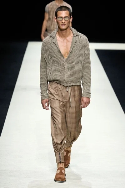 Look 5